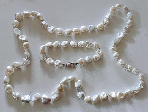 Collier + Bracelet NEUF de perles rivière baroques blanches, Bijoux, Sacs & Beauté, Colliers, Neuf, Pierre ou Minéral, Blanc, Avec pierre précieuse