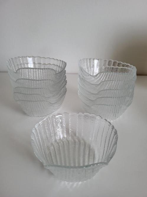 ijscoupe set van 11 glazen schelpen schaaltjes vorm schelp, Maison & Meubles, Cuisine | Vaisselle, Comme neuf, Balance ou Balances