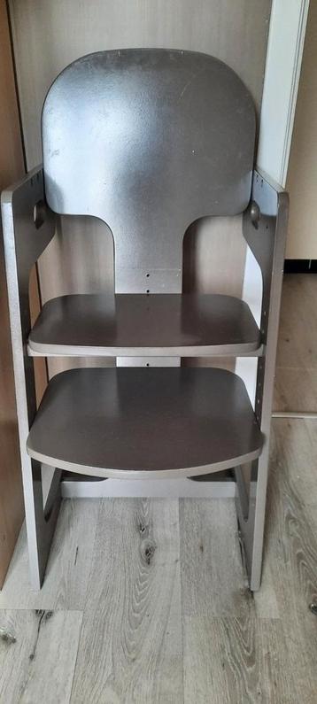 Chaise haute pour enfants couleur gris