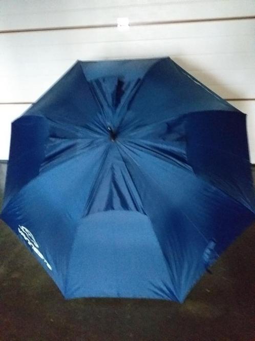 3 Grands parapluies bleus, NEUFS, Bijoux, Sacs & Beauté, Parapluies, Neuf, Bleu, Enlèvement ou Envoi