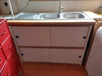 Kewlox met ingebouwde spoelbak- tijdelijke keuken