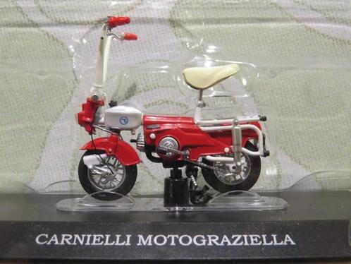 Carnielli Motograziella brommer 1:18 red (M022), Hobby en Vrije tijd, Modelauto's | 1:18, Nieuw, Overige typen, Overige merken