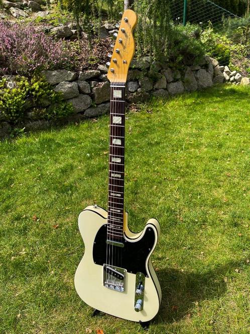 Fender 62 CUSTOM TELECASTER 2011 OW limited edition, Musique & Instruments, Instruments à corde | Guitares | Électriques, Neuf