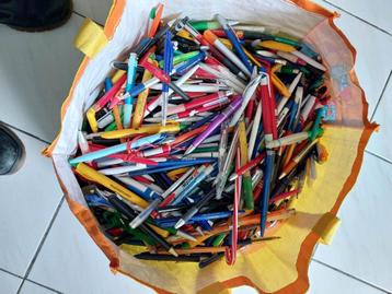 Grote verzameling balpennen (stylo's) met reclameopdruk