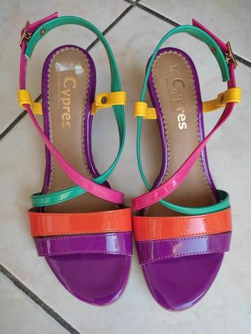 Chaussures ouvertes à l'avant, sandales multicolores