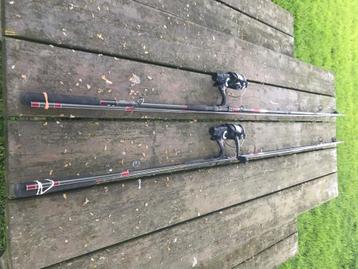 2 cannes carpes DAIWA 3,60m 2lb + moulinet débrayable 