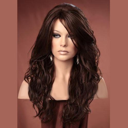 Pruik lang bruin haar met krullen model Gabby kleur 6, Bijoux, Sacs & Beauté, Beauté | Soins des cheveux, Neuf, Perruque ou Extension de cheveux