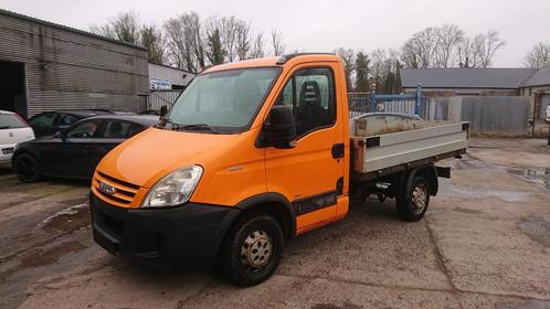 Iveco daily 2300cc diesel 2007 169000km 1prop utilitaire, Autos, Camionnettes & Utilitaires, Entreprise, Achat, Airbags, Ordinateur de bord