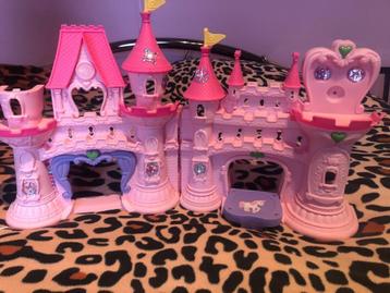Mooi, roze Pony-kasteel voor kindjes