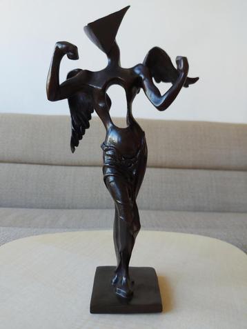 Bronzen Beeld Surrealist Angel naar Salvador Dali Gesigneerd