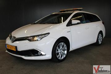 Toyota Auris Touring Sports 1.8 Hybrid Executive | € 8.200,-