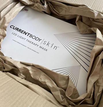 CurrentBody Skin LED Light Therapy Face Mask NIEUW