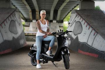 Scooter Zoë neuf noir mat Classe A ou B - Super deal*