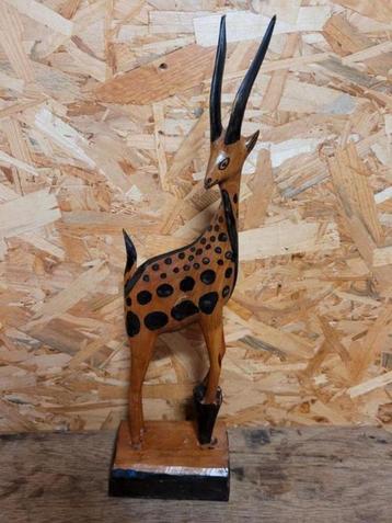 Gazelle en bois