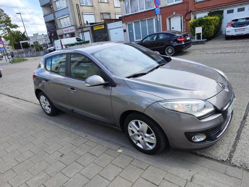 RENAULT MEGANE 1.5 DIESEL BJ 2013 TOMTOM EDITION, Autos, Renault, Particulier, ABS, Airbags, Air conditionné, Alarme, Bluetooth