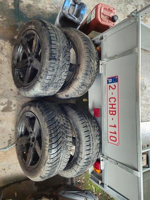 4 pneus d'hiver 225/55r17, Autos : Pièces & Accessoires, Autres pièces automobiles, BMW, Utilisé, Enlèvement