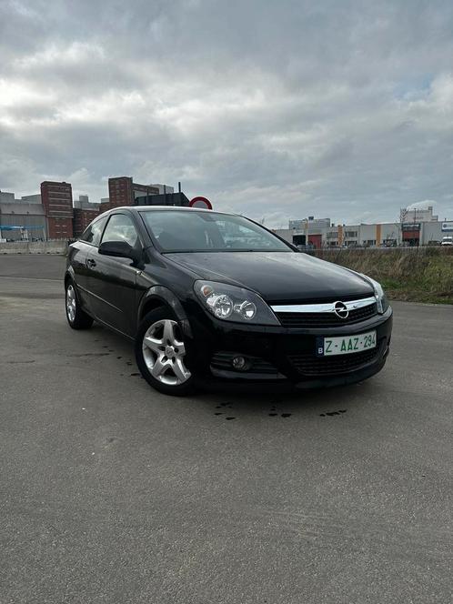 Opel Astra GTC*Climatiseur*Essence, Autos, Opel, Entreprise, Achat, Astra, Cruise Control, Essence, Euro 4, Coupé, 3 portes, Boîte manuelle