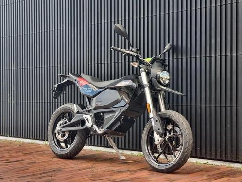 New Zero FXE + garantie de 2 ans et batterie de 5 ans, Motos, Motos | Marques Autre, Entreprise, Naked bike, 12 à 35 kW, Enlèvement