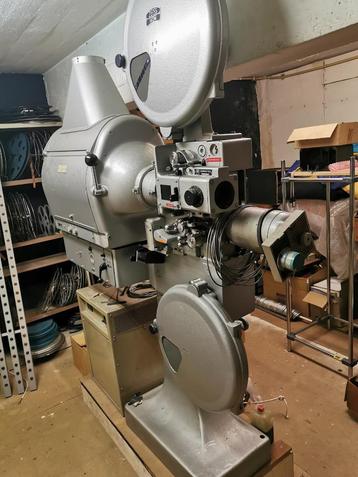 35 mm bioscoopprojector
