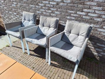 Tuinstoelen grijs wit