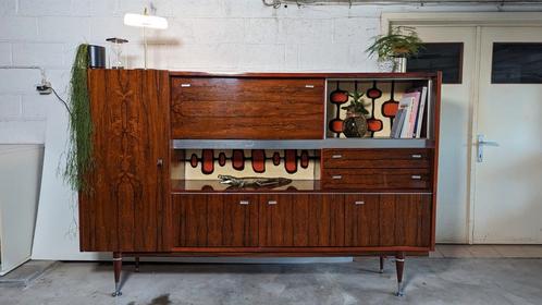 Vintage meubels met tufting, Huis en Inrichting, Kasten | Buffetkasten, Ophalen