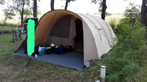 Tente Bardani Villa nova 400, Caravanes & Camping, Tentes, jusqu'à 6, Utilisé, Enlèvement