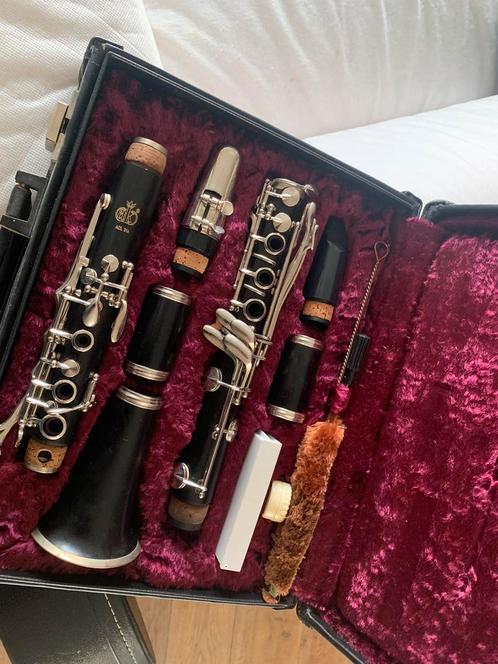 Amati Kraslice klarinet, Muziek en Instrumenten, Blaasinstrumenten | Klarinetten, Zo goed als nieuw, Met koffer, Ophalen of Verzenden