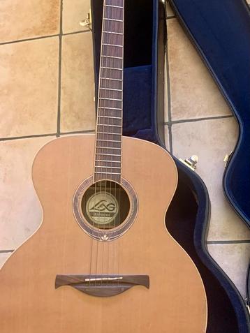 Guitare acoustique LAG 4 seasons Autumn 4S300J jumbo