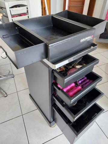 Chariot coiffure Goldwell 4tiroirs + dessus  plateau 120€