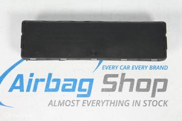 Knie airbag Volkswagen Tiguan (2016-heden)