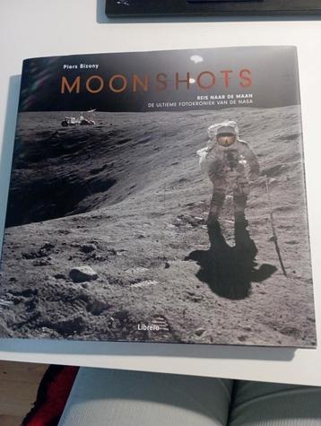 Piers Bizony - Moonshots - Reis naar de maan