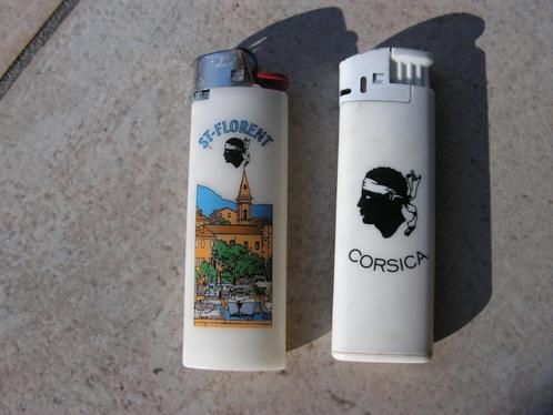2 aanstekers uit Corsica., Verzamelen, Rookartikelen, Aanstekers en Luciferdoosjes, Gebruikt, Aansteker, Ophalen of Verzenden