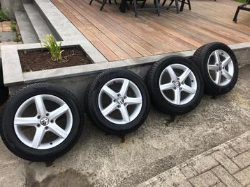 16" Volkswagen velgen met winterbanden