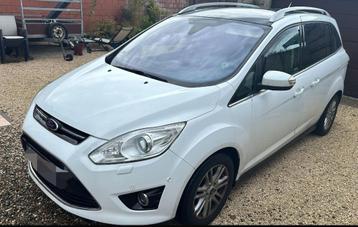 Ford Grand C-Max 2.0 Tdci année 2015 98 000 km 7 places Euro