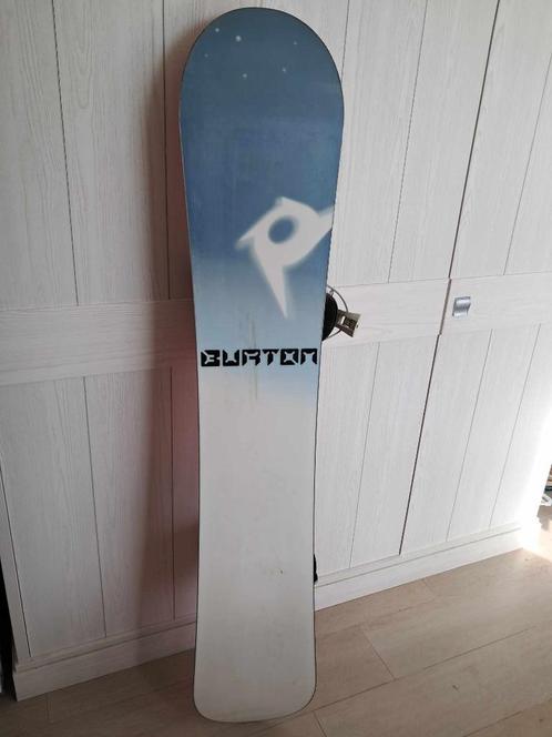 Burton Clash Snowboard met Flow bindingen en zak, Sports & Fitness, Snowboard, Utilisé, Planche, Enlèvement