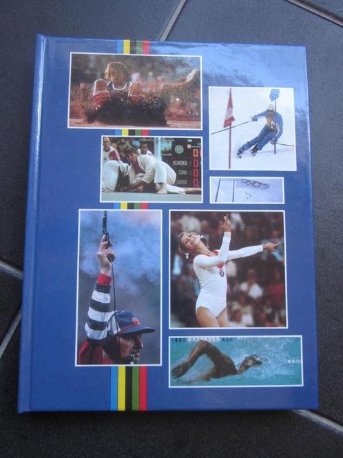 boek over de geschiedenis van de Olympische Spelen, Livres, Livres de sport, Utilisé, Autres sports, Enlèvement ou Envoi