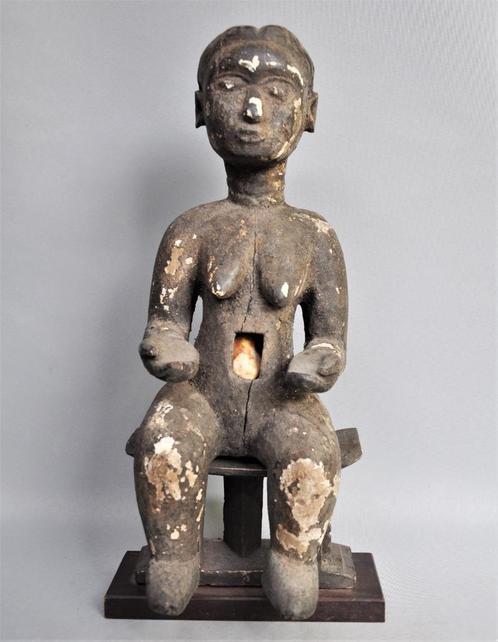 Oud devotie altaarbeeld, Anlo volk, Zuid Togo, ca 1950, Antiek en Kunst, Kunst | Beelden en Houtsnijwerken, Ophalen of Verzenden