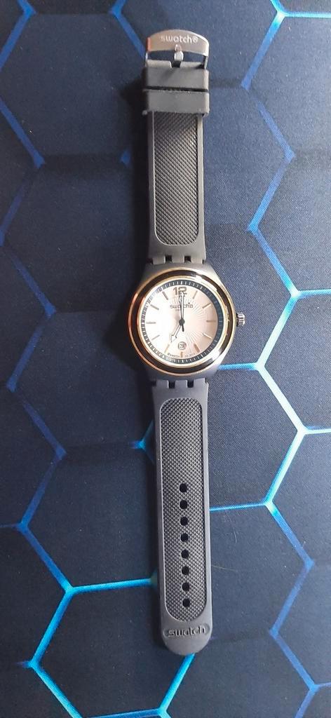 Horloge Swatch 4 jewels omar 1958, Bijoux, Sacs & Beauté, Montres | Hommes, Neuf, Montre-bracelet, Swatch, Autres matériaux, Synthétique
