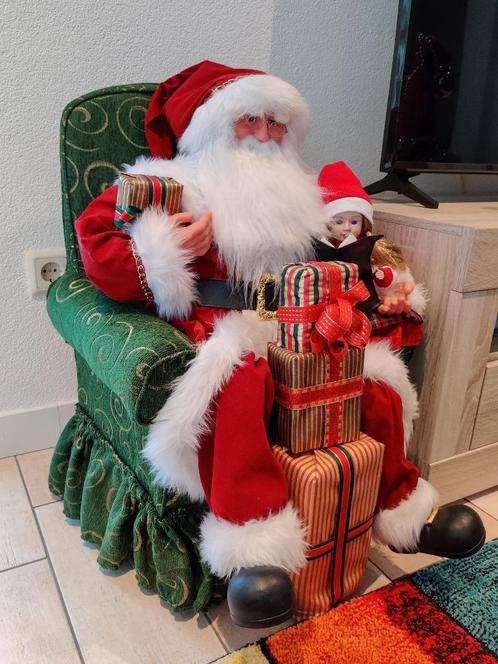 PRACHTIGE Goodwill Kerstman met meisje op stoel, Divers, Noël, Comme neuf, Enlèvement ou Envoi