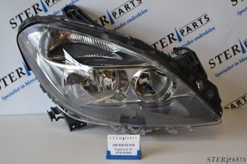 Koplamp rechts Mercedes-Benz B-klasse W246 A 2468200261