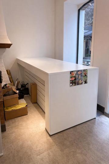 Gratis winkelmeubel wit af te halen in Hasselt