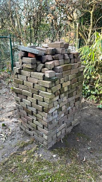 Bakstenen gratis op te halen