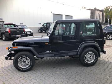 Jeep Wrangler in nieuwstaat - oldtimer !