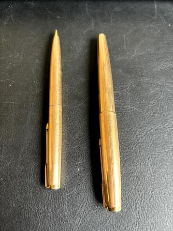 RARE : parure Stylo-Plume + Porte -mine PARKER 61 plaqué or