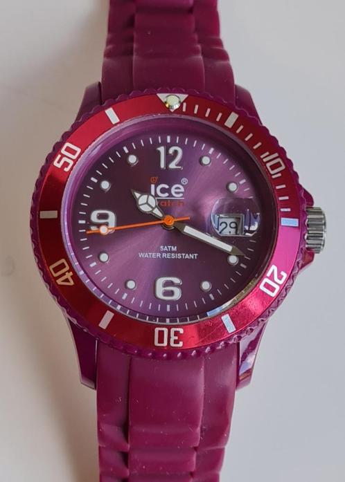 Dameshorloge ICE Watch kleur Bourgogne, Handtassen en Accessoires, Horloges | Dames, Zo goed als nieuw, Polshorloge, Overige merken