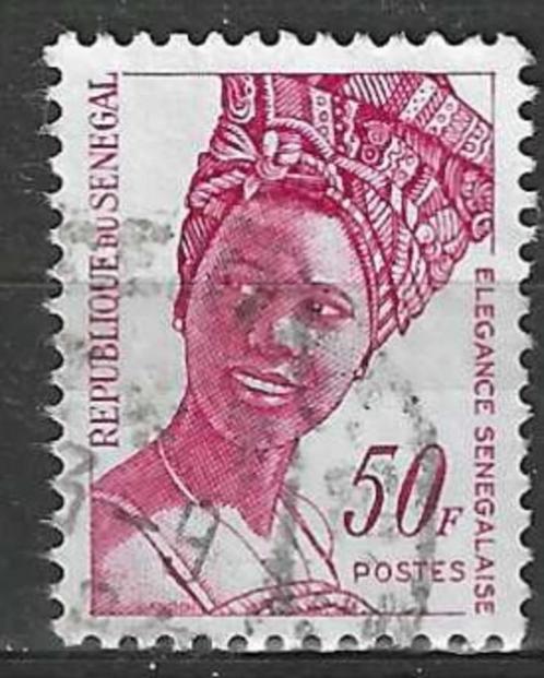 Senegal 1993 - Yvert 1039 - Elegante Senegalese (ST), Timbres & Monnaies, Timbres | Afrique, Affranchi, Envoi