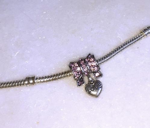 Charm Bedel voor bedelarmband strik met roze diamantjes en l, Bijoux, Sacs & Beauté, Bracelets à breloques, Neuf, Autres marques