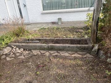 Gratis stenen bloembak