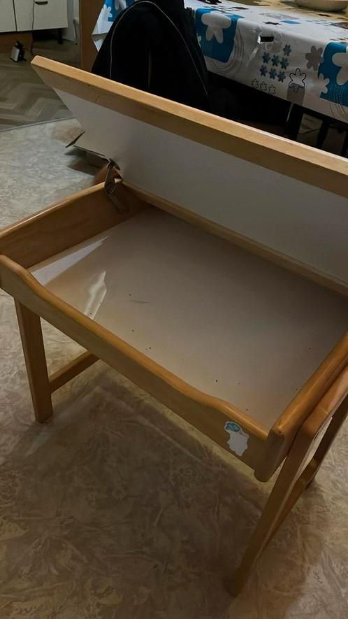 Petite table  enfant en bois avec rangement, Maison & Meubles, Bureaux, Bureau