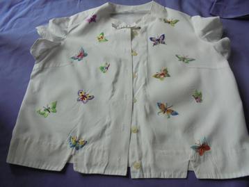 Mooie vintage bloes met geborduurde vlinders maat 46